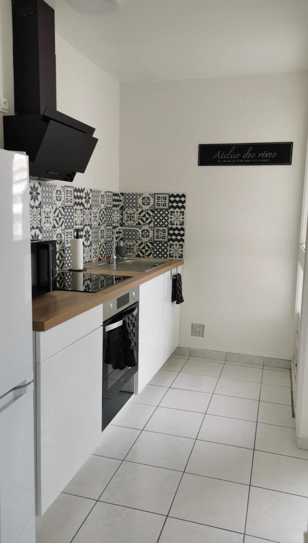 Appartement Refait A Neuf, Climatise Avec Vue Mer Et Montagne, Avec Place De Parking Privative แซงต์-ซีเปรียง ภายนอก รูปภาพ